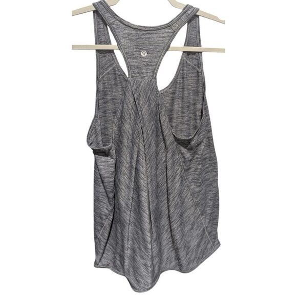 LULULEMON ATHLETICA Essential Tank Size 4 - Picture 4 of 4